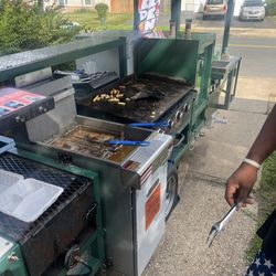 Food trailer 