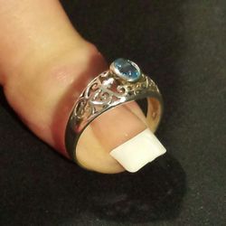 London Blue Topaz Sterling Silver Ring (Size 8)