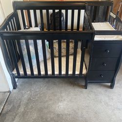 Mini Crib And Baby Bundle 