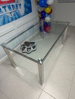 4 chair table