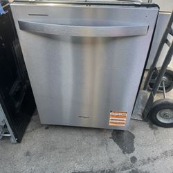 24”Whirlpool Three Racks Dishwasher 