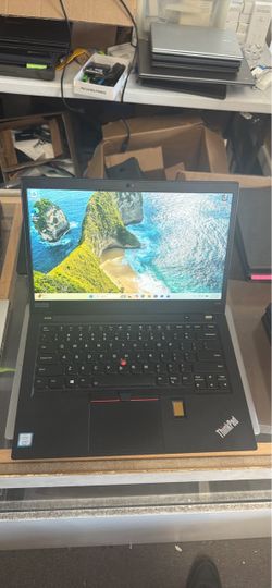 Lenovo Thinkpad T490 16GB RAM 256GB SSD Core i7 Windows 11 Pro