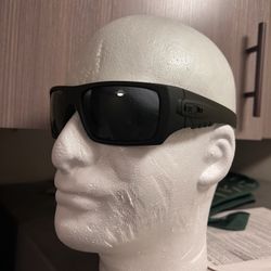 Oakley Sunglasses 