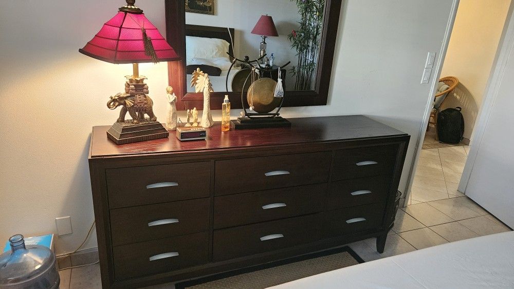 Dark Cherry Hardwood 9-drawer Dresser