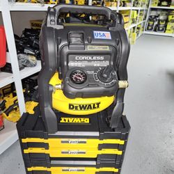 DEWALT
2.5 Gal. 140 psi Portable 20V Cordless Air Compressor with
FLEXVOLT Advantage (Tool Only)