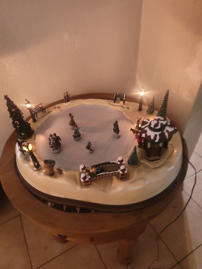 Vintage Holiday Skaters Christmas 1890 Christmas Decor