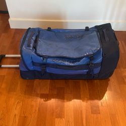Eagle Creek 2-Wheel Roller Luggage – 120L