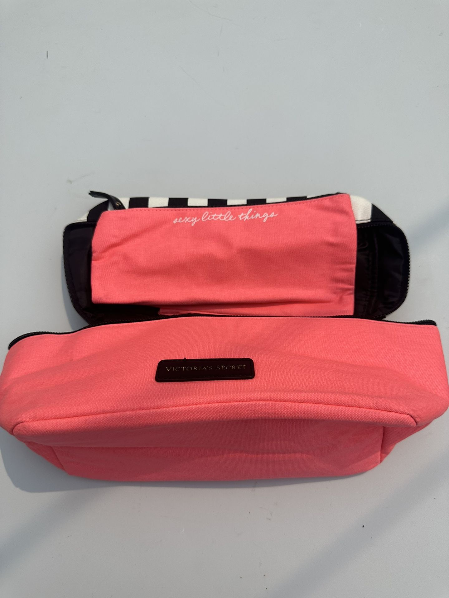 Victoria's Secret Limited Edition 2016 Lingerie Travel Case