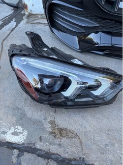 2021-2024 Mercedes-Benz GLE53 Right Headlight