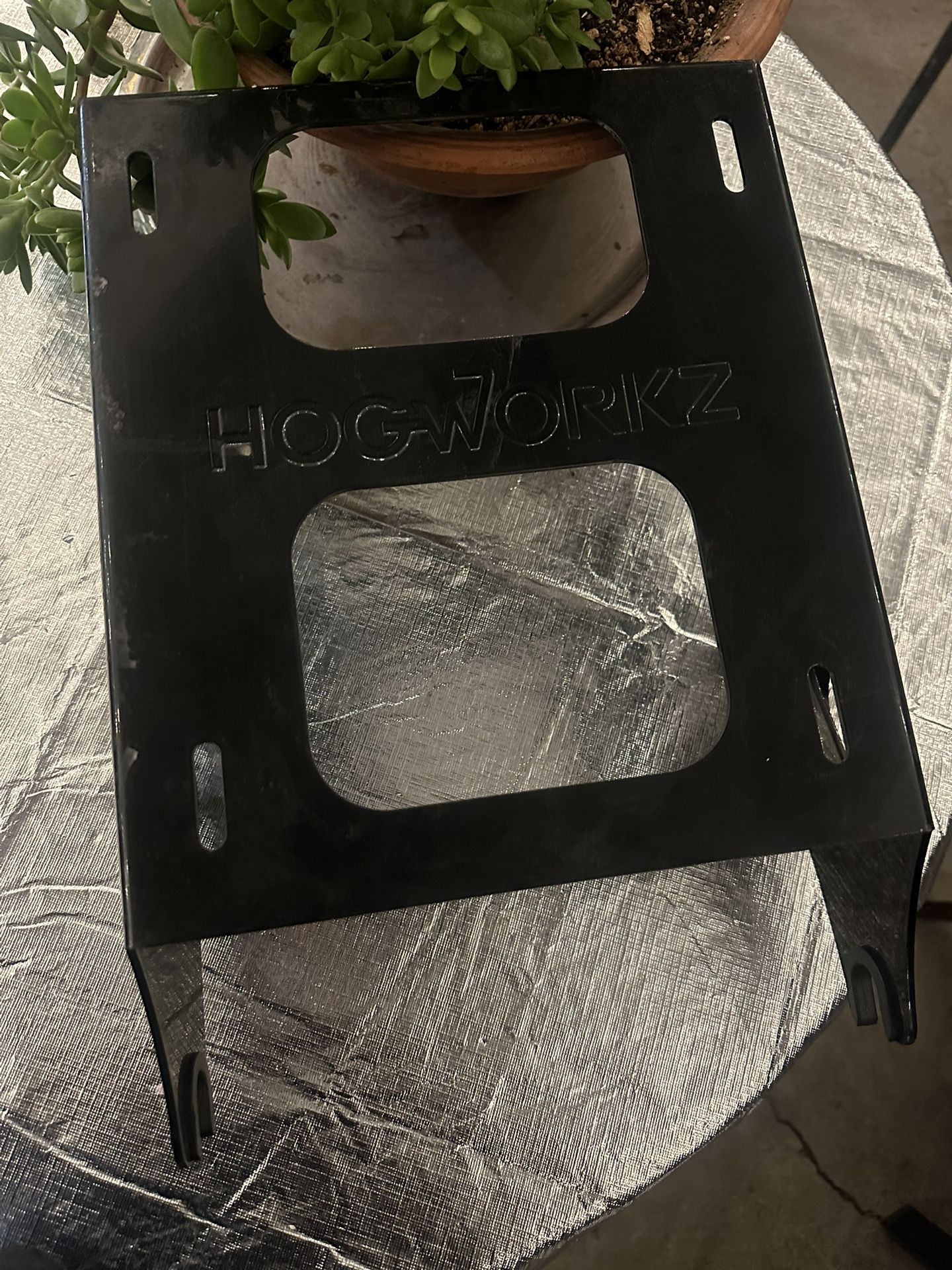 HogWorks Traveling Box