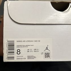Jordan 1 Mid
