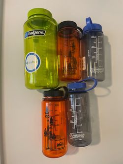 Nalgene water bottles “NEW”