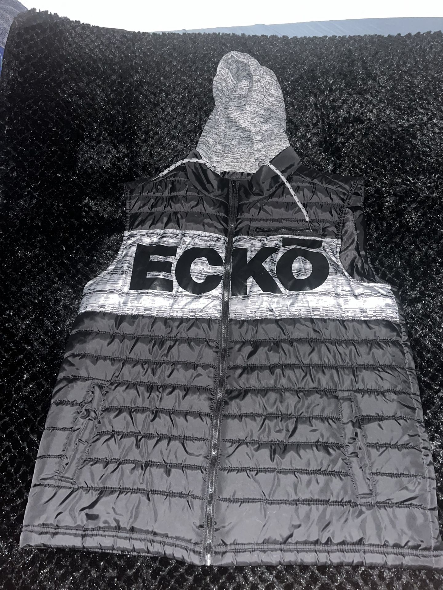 Ecko Unltd XL Hooded Puffer Vest – Black/Gray Quilted, Bold ‘ECKO’ Logo, Rawthentic Design
