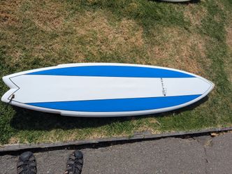 6' 10" Epoxy funboard (between a speed fish and an egg)