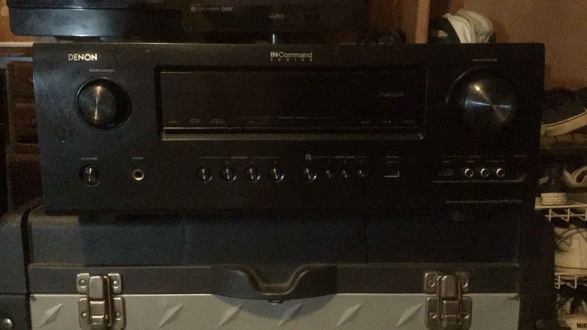 Denon In-command Series AVR-2312CI