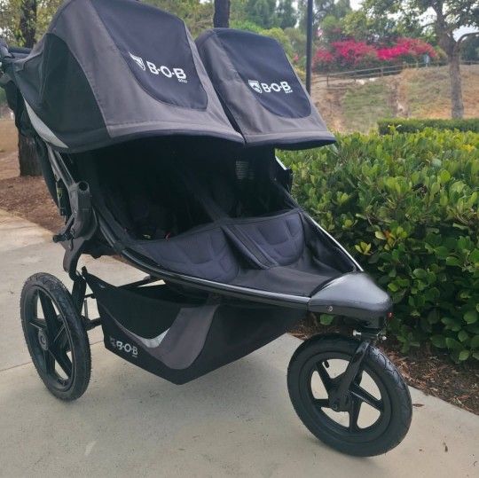 BOB Revolution Double Jogging Stroller 
