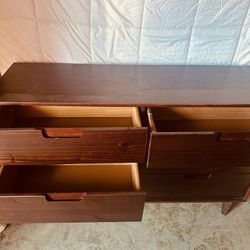 Walker Edison Walnut Pine 6-Drawer Standard Dresser