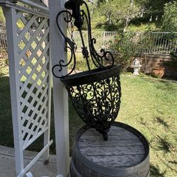 LARGE 9 LIGHT IRON LANTERN STYLE CHANDELIER