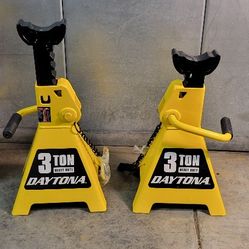 DAYTONA 3 Ton Heavy Duty Ratcheting Jack Stands