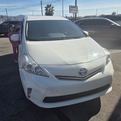 2013 Toyota Prius V
