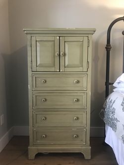 Broyhill Painters Shed dresser and nightstand. for Sale in Bonney