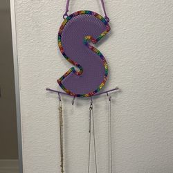 “S” Necklace Holder