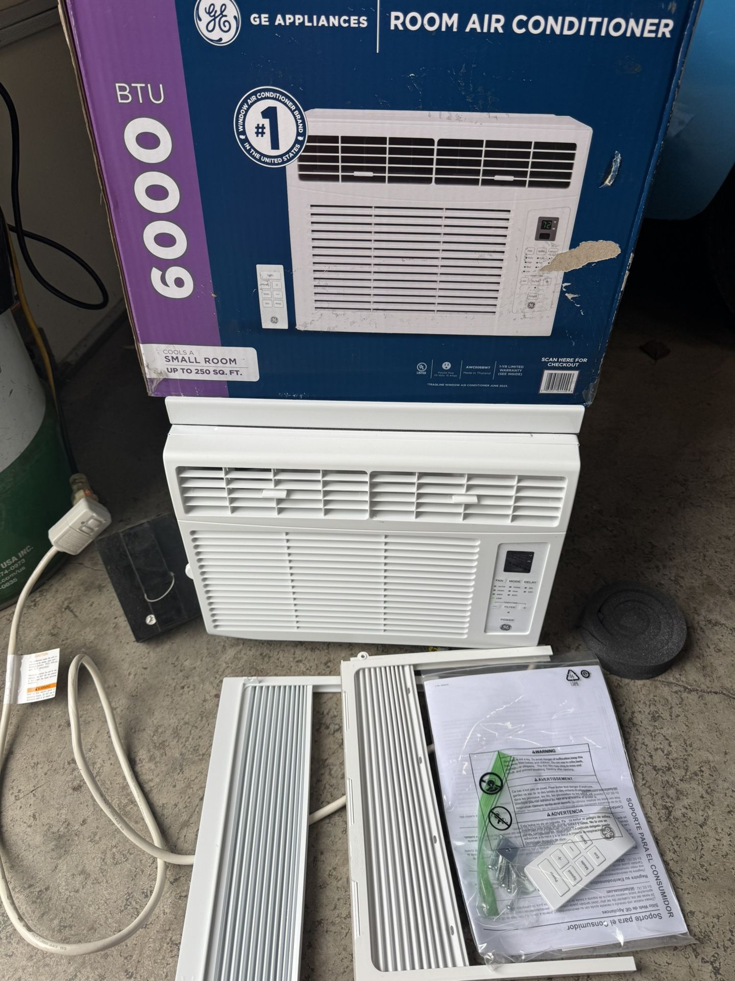 New GE Air Conditioner 6000 btu. With Remote. Works Good And Cold. Must Pickup