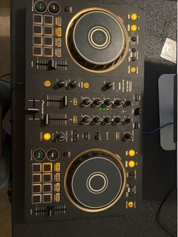 DDJ FLX-4
