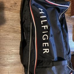 Pre-owned Tommy Hilfiger rolling garment bag/suitcase 