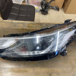 16-19 Chevy Cruze Left Driver Headlight W/ DRL Projector Silver Reflector Like Mexican Built Original