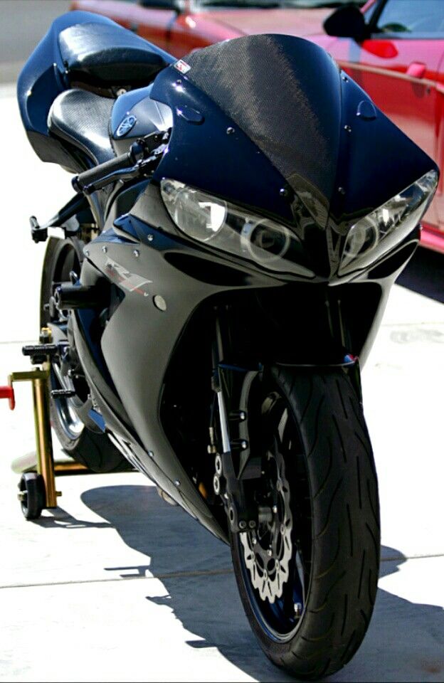 2006 Yamaha R1 Raven