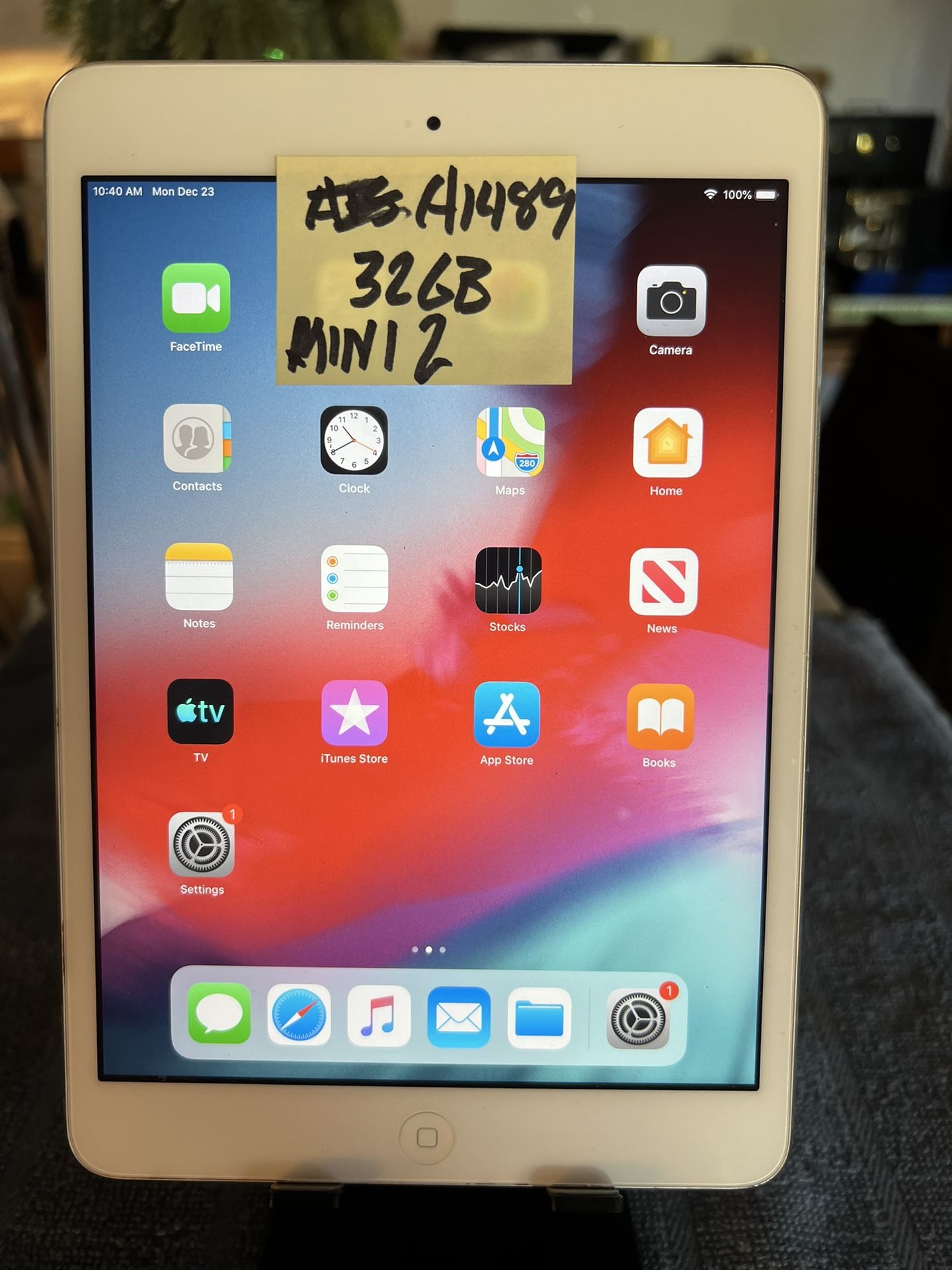 iPad Mini 2 32 GB A1489 wiped, reset and ready for new owner