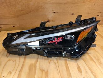 LEXUS IS500 ASSEMBLY TRIPLE BEAM LED HEADLIGHT OEM 2024