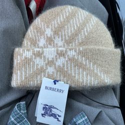 Burberry Beanie 