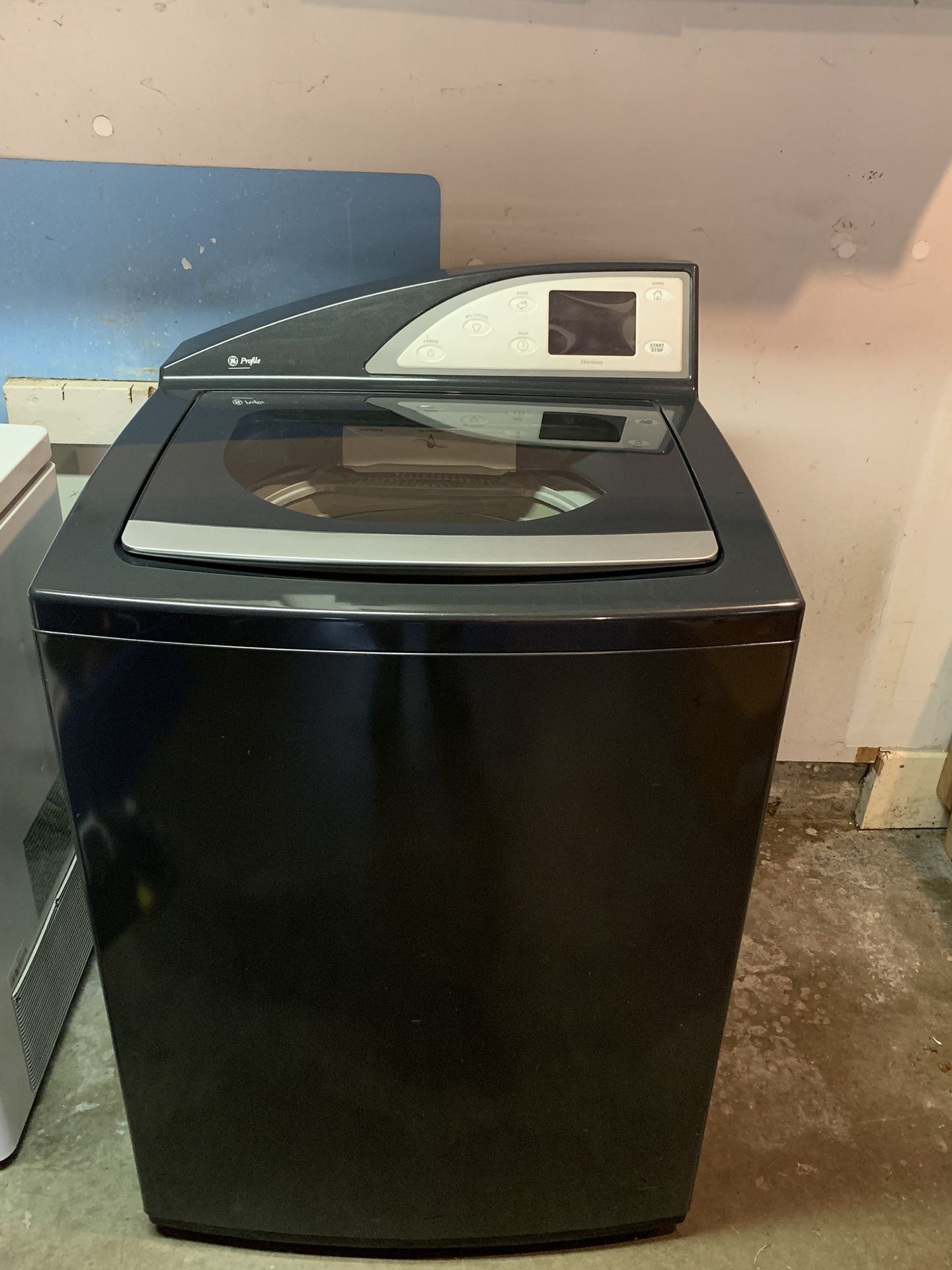 GE Profile Harmony 4.0 Cu.Ft. Capacity King-size Washer with stainless steel basket
