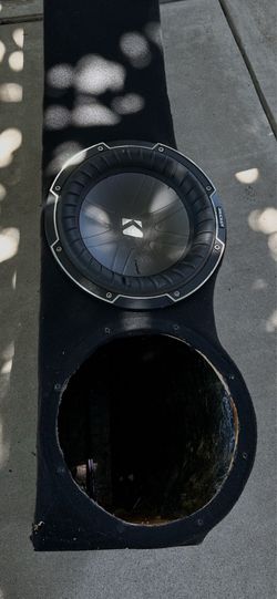 Custom subwoofer box