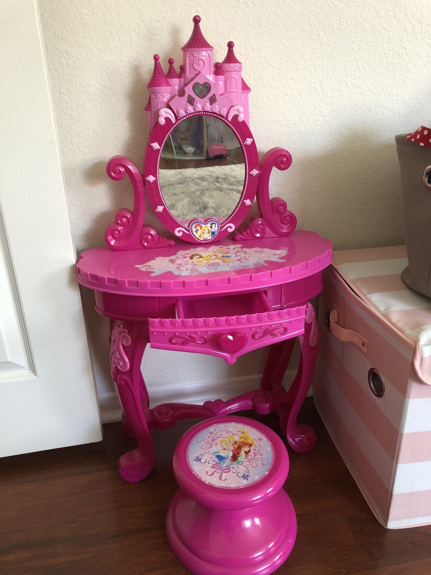 Disney Princess Play Makeup Vanity Set