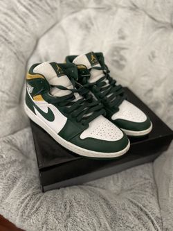 Jordan 1 Mid’s
