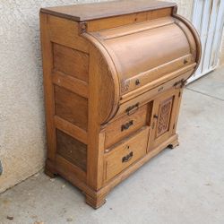 Old Antique Desk 
