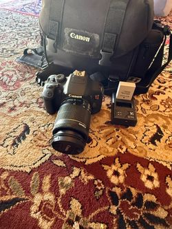 Great Canon EOS Rebel T5i DSLR Camera 18-55mm IS STM Lens + Case, Charger,