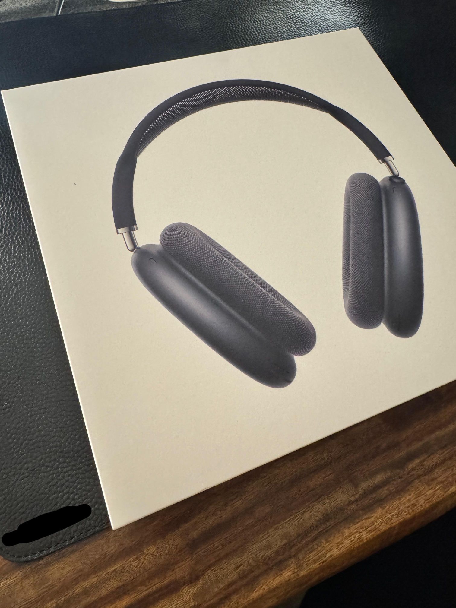 Apple AirPod Max- Midnight- Brand New Not Opened $350