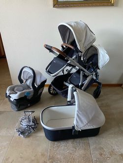 Uppababy Vista Double Stroller with Car Seat and Bassinet