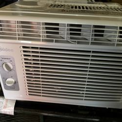 Midea 5000 Btu Window Ac With Window Attachments Testing Welcomed