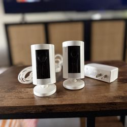 2 Ring cameras 