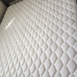 Spring king mattress- read description