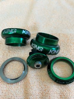 Chris King  1-1/8 Green Headset