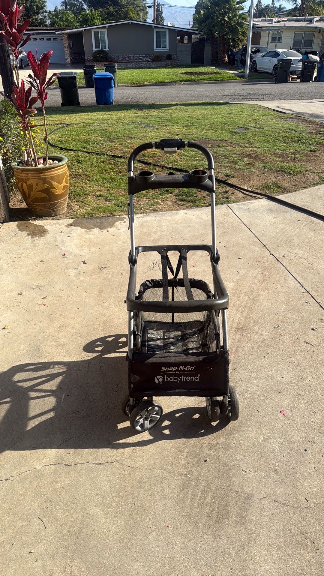 Snap and go Baby Trend Stroller base