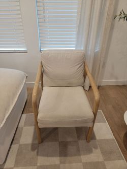 Accent chair