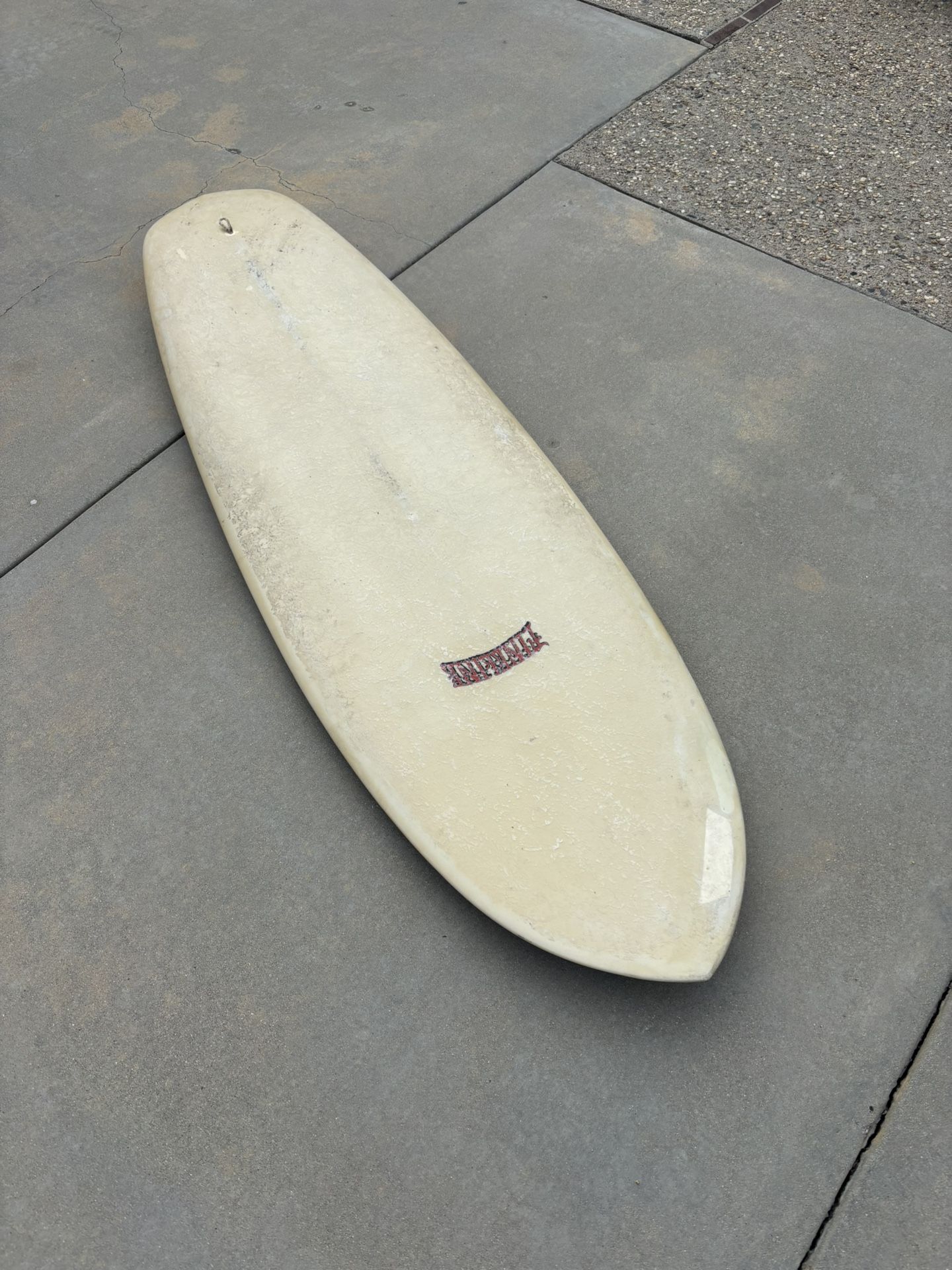 5'10” Fineline Hilbers/Putnam GeeBee Stubbie Hull Surfboard for