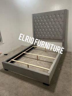 Furniture, queen bed